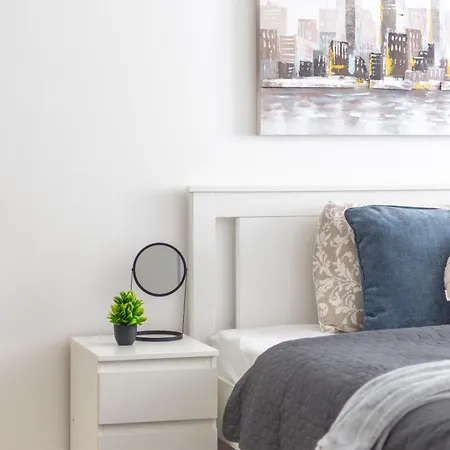 Exclusive & Cozy Central In The Heart Of